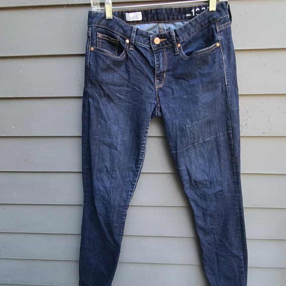 Gap 1969 Always Skinny Jeans size 27R